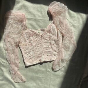 Cute light pink top